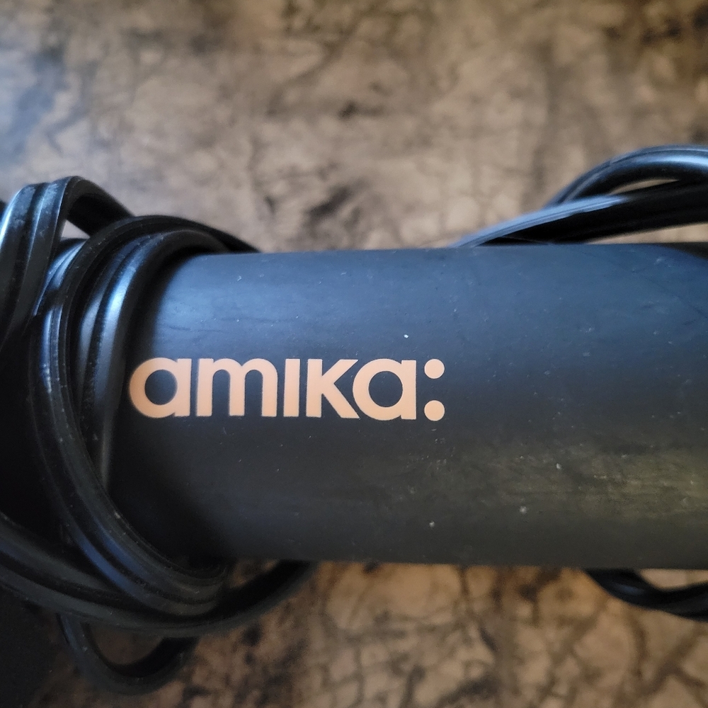 Amika Double Agent 2-in-1 Blow Dryer Straightner Brush - Picture 5 of 5